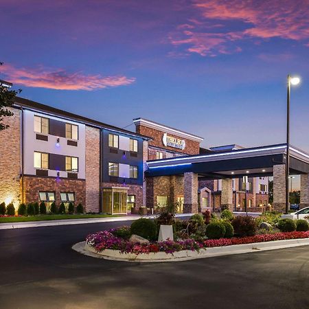 The Leo Collection Detroit, Ascend Hotel Collection Lincoln Park Exterior foto