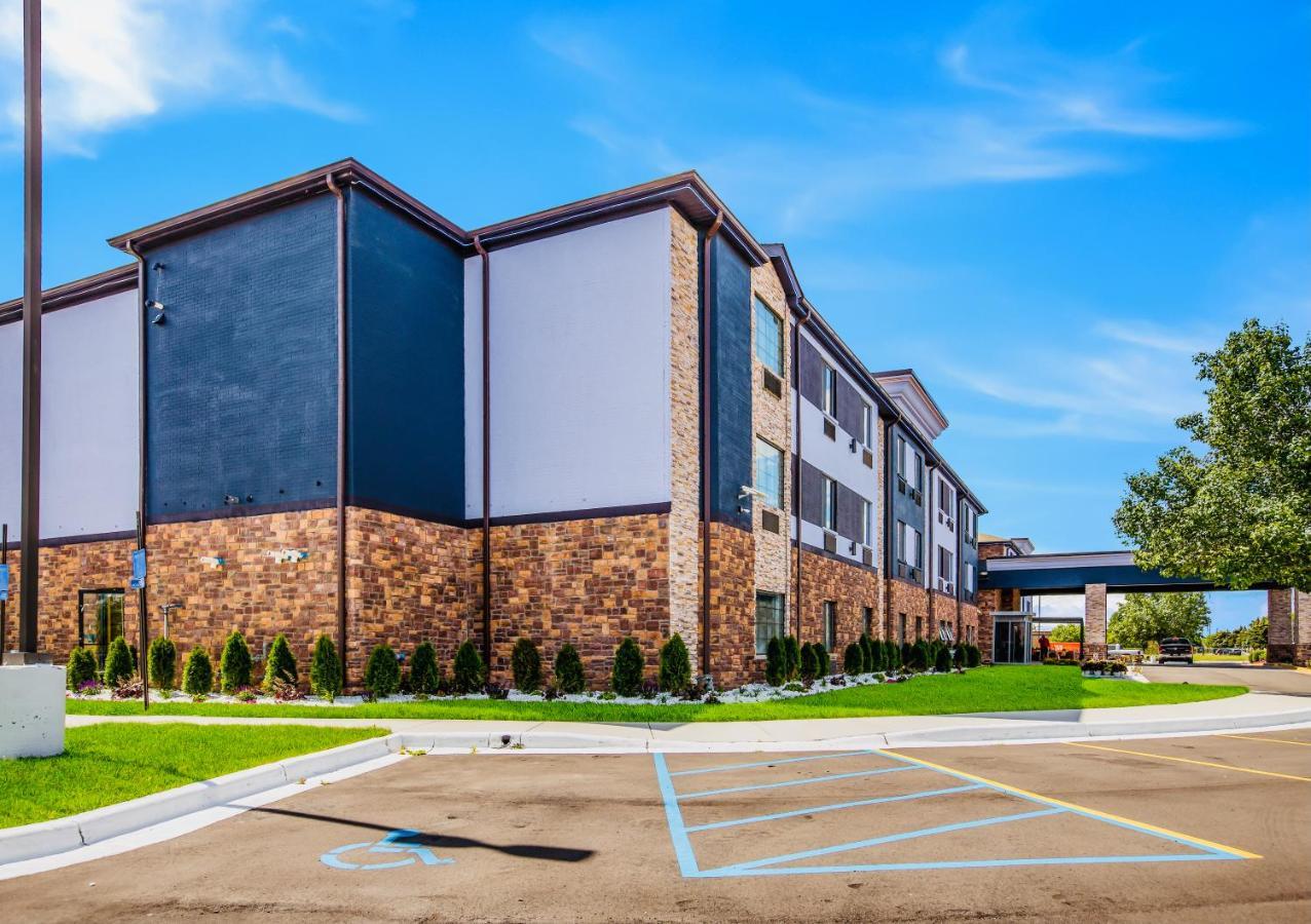 The Leo Collection Detroit, Ascend Hotel Collection Lincoln Park Exterior foto
